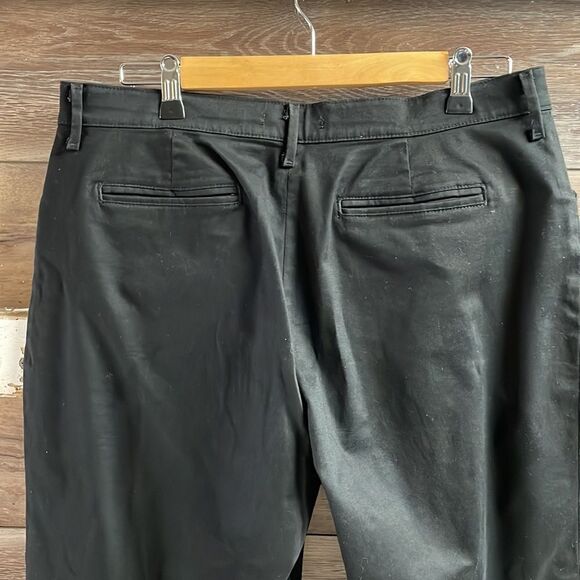 Lee Ladies Jeans Relaxed Fit 1889, Size 12 Petite Black - Picture 6 of 8